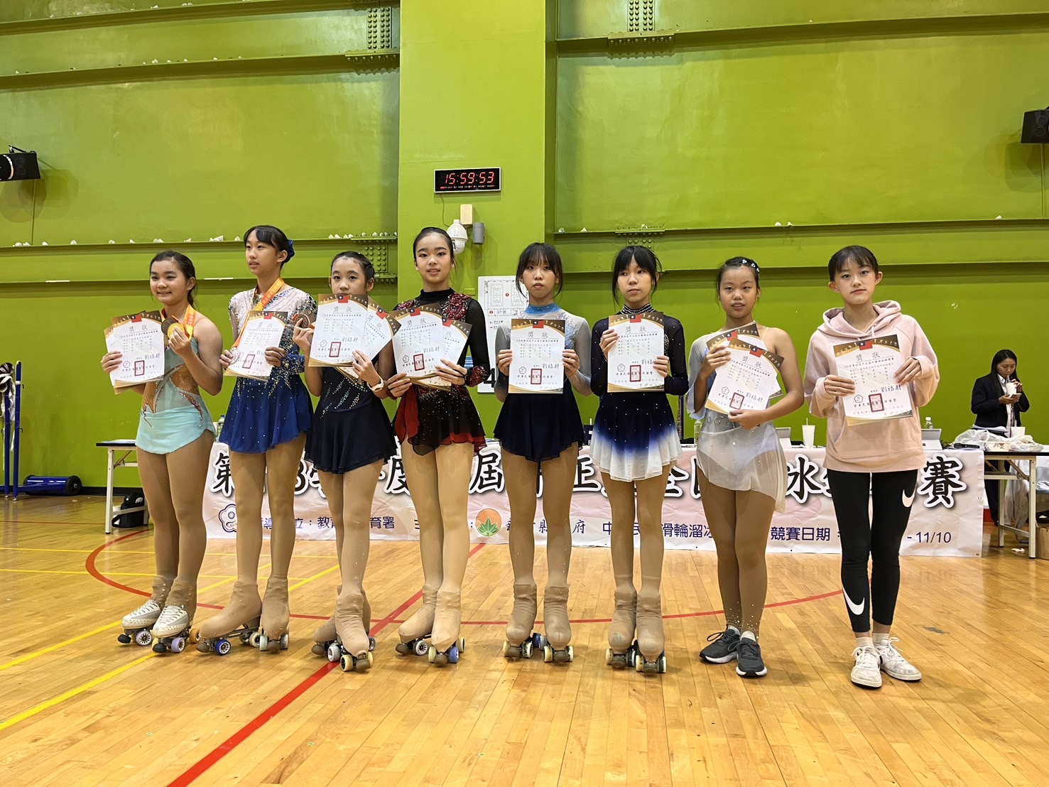 本校花式溜冰隊參加113學年度第46屆中正盃全國溜冰錦標賽榮獲團體總錦標第一名