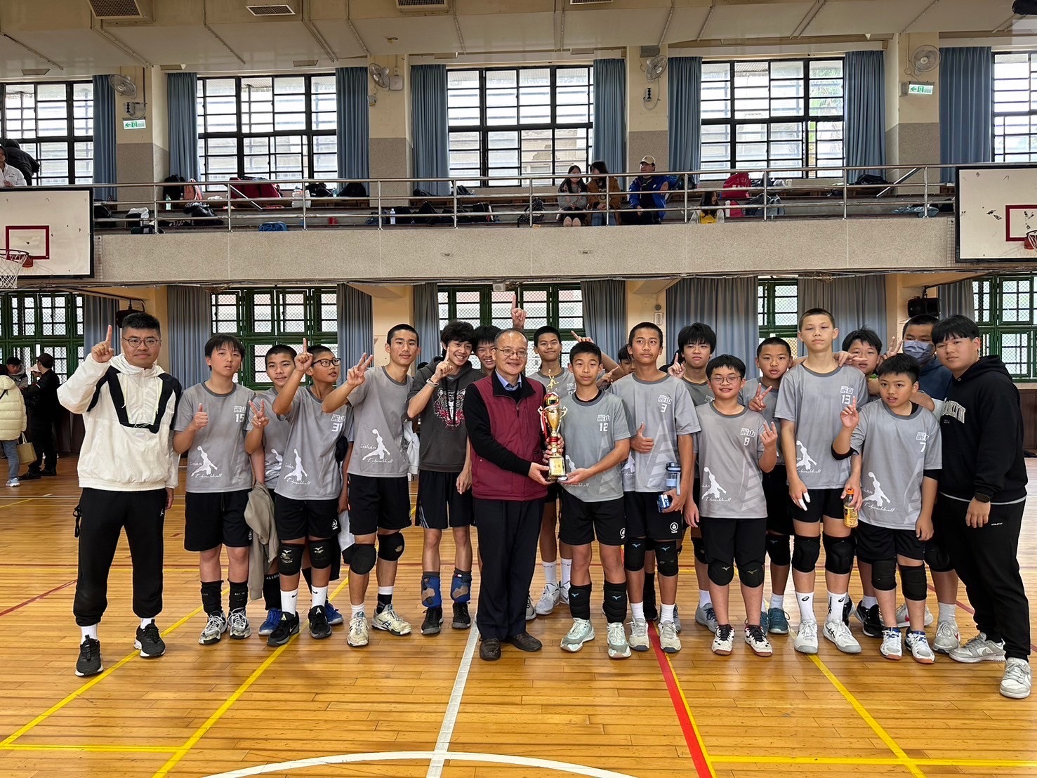 校巧固球代表隊參加113學年度臺北市教育盃巧固球賽榮獲佳績國中男生組冠軍