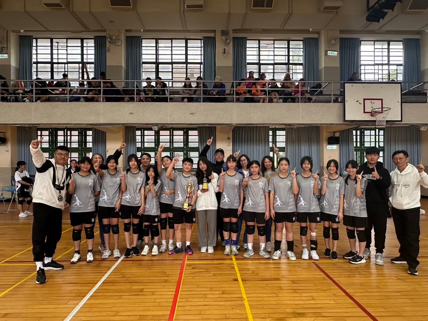 校巧固球代表隊參加113學年度臺北市教育盃巧固球賽榮獲佳績國中女生組冠軍