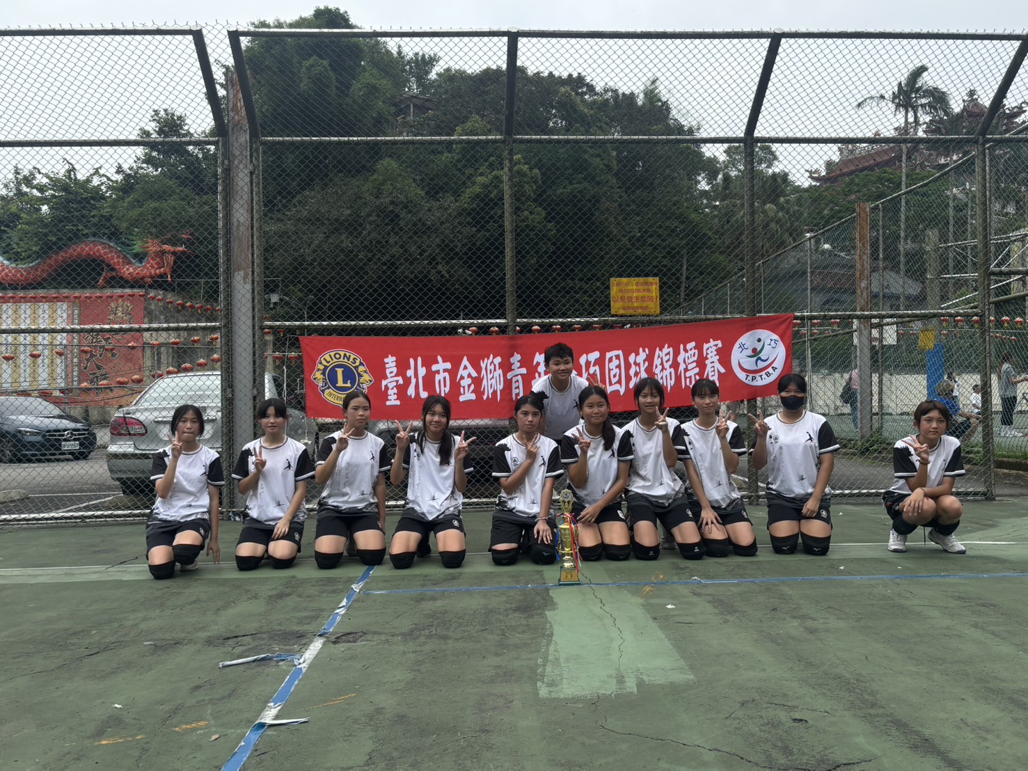 臺北市青年盃巧固球賽國中女生組榮獲亞軍